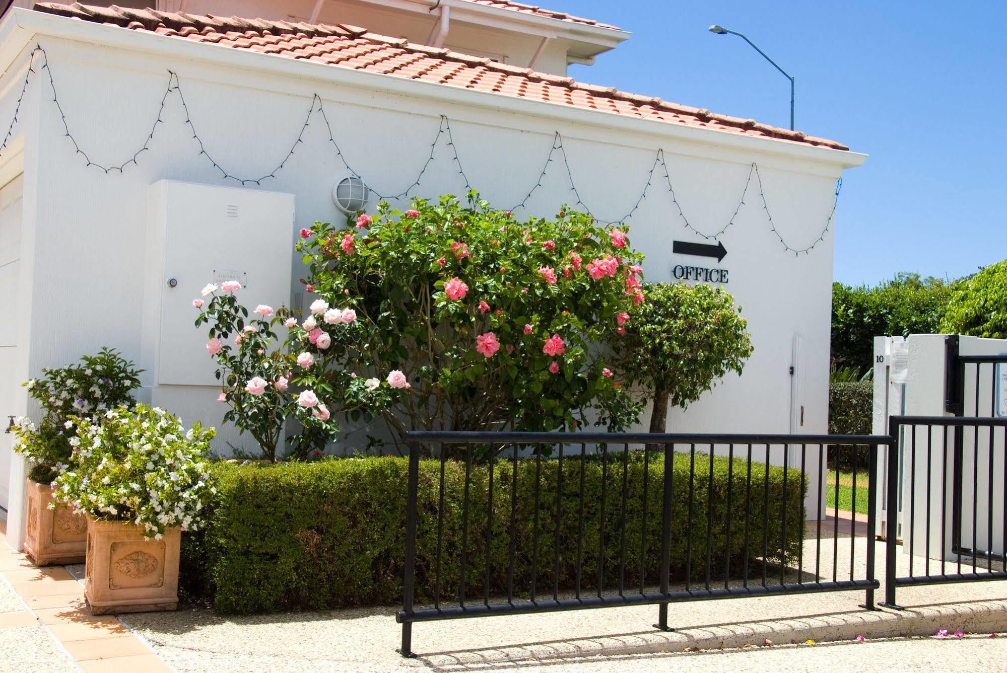 Villa Aqua Нусавил Екстериор снимка